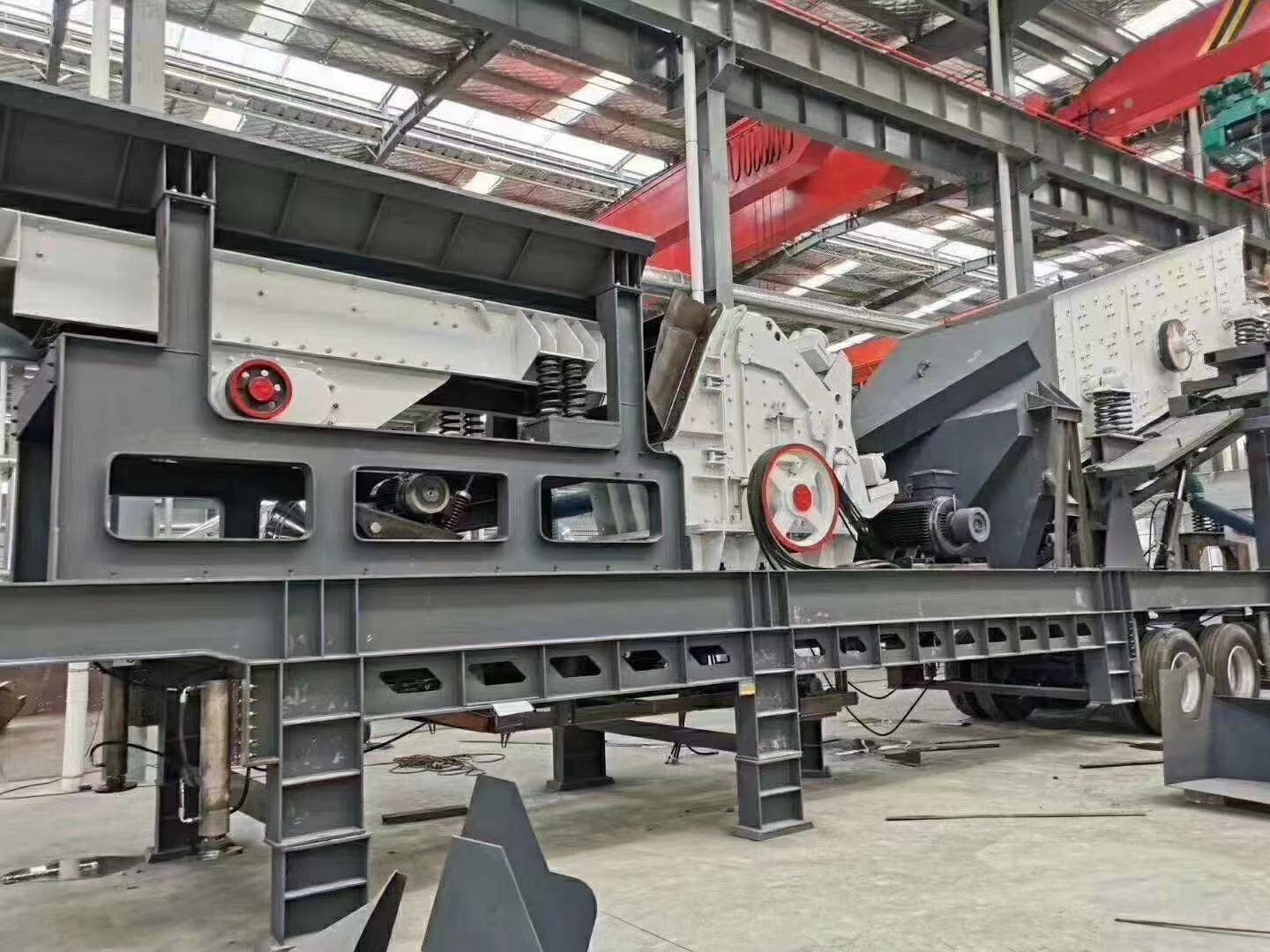 Mobile CF Impact Crusher Plant